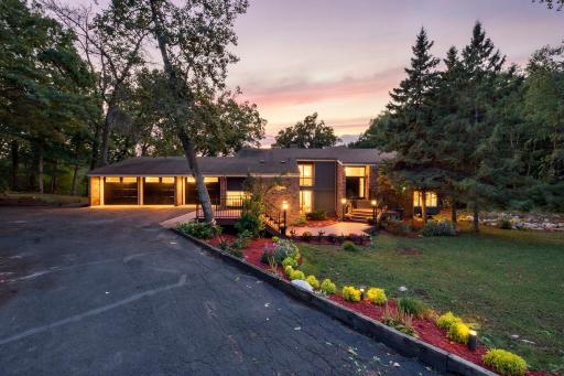 16411 Kingswood Drive, Lakeville, MN 55044
