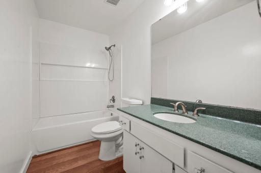 Upper level full bath
