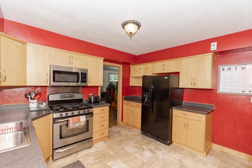 1320 5th Street S, Moorhead, MN 56560
