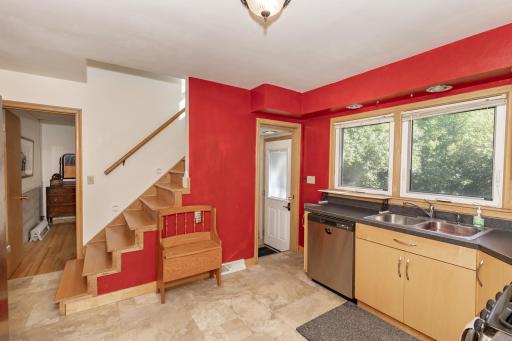 1320 5th Street S, Moorhead, MN 56560