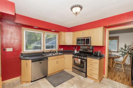 1320 5th Street S, Moorhead, MN 56560