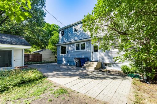 1320 5th Street S, Moorhead, MN 56560