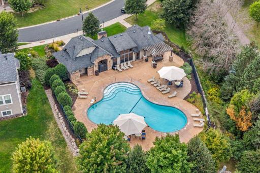 The Enclave at Medina w/ STUNNING community pool + clubhouse.