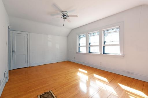 3537 Emerson Avenue S, Minneapolis, MN 55408