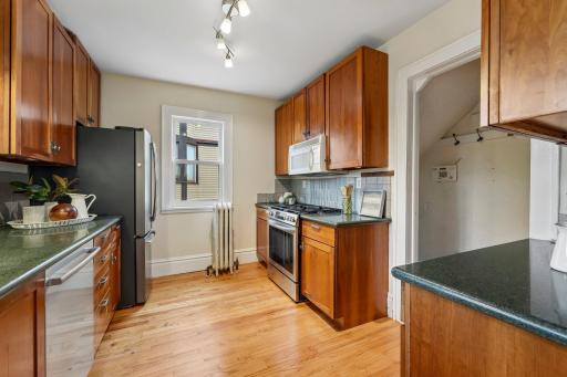 355 Bates Avenue, Saint Paul, MN 55106