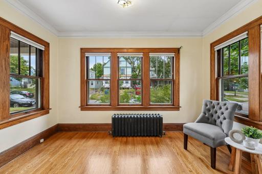 355 Bates Avenue, Saint Paul, MN 55106