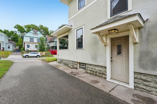 355 Bates Avenue, Saint Paul, MN 55106