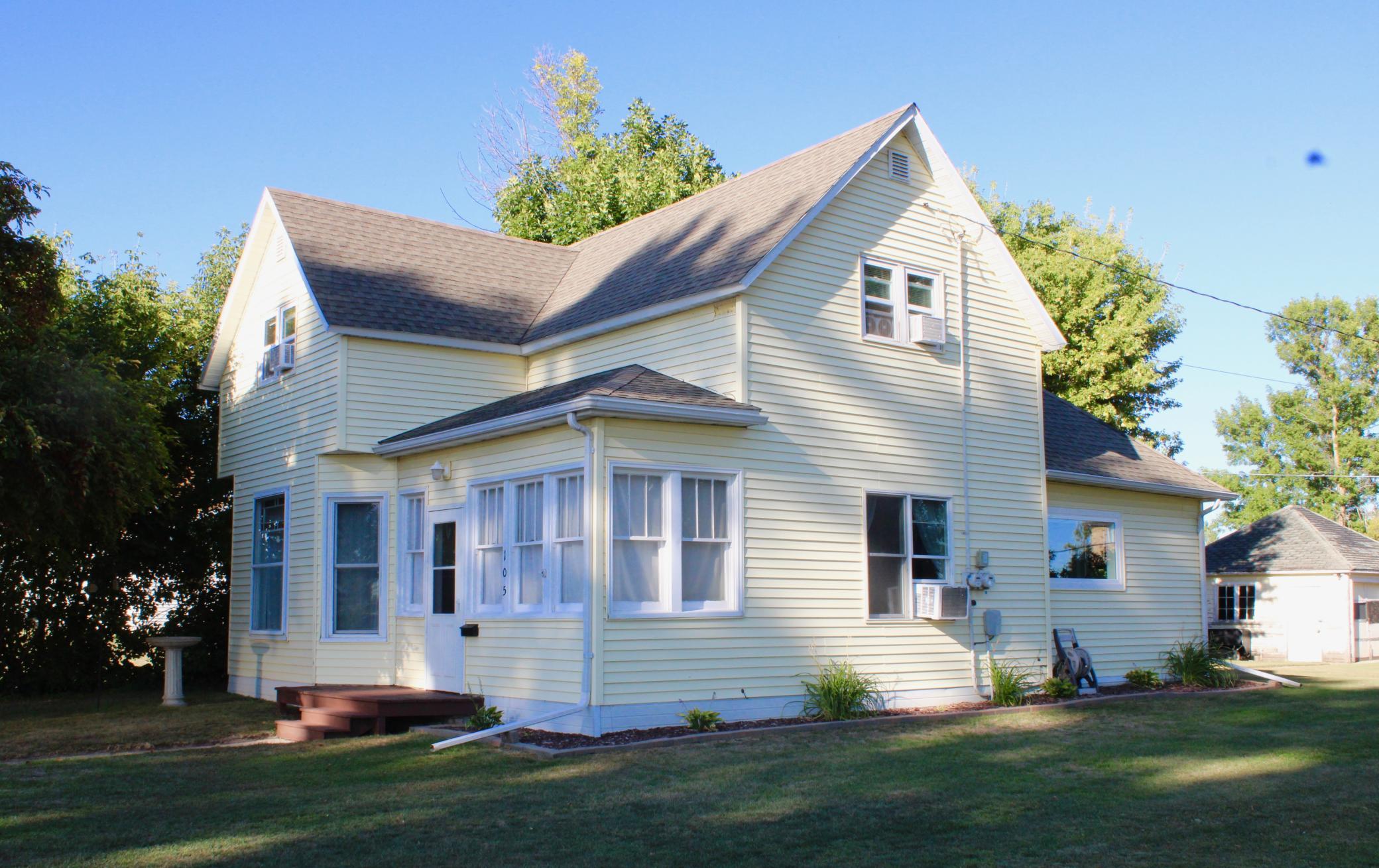 105 Hamilton Avenue NE, Red Lake Falls, MN 56750