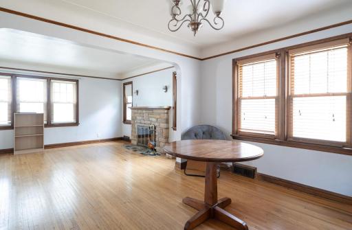 899 Parkview Avenue, Saint Paul, MN 55117
