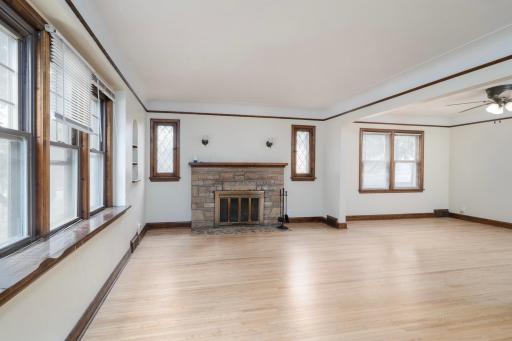 899 Parkview Avenue, Saint Paul, MN 55117