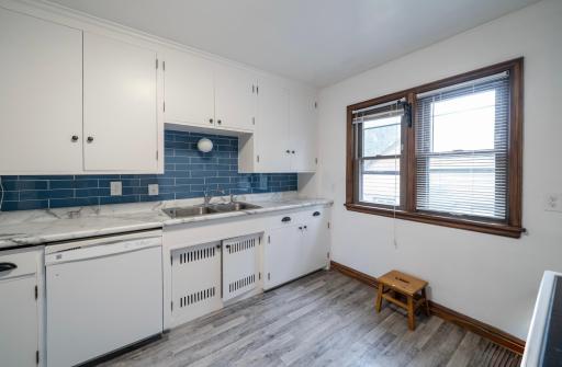 899 Parkview Avenue, Saint Paul, MN 55117