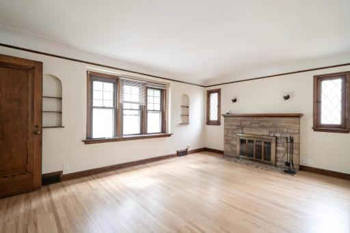 899 Parkview Avenue, Saint Paul, MN 55117