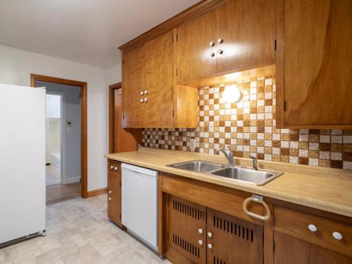 899 Parkview Avenue, Saint Paul, MN 55117