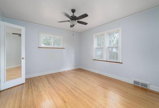 899 Parkview Avenue, Saint Paul, MN 55117