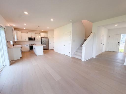 1577 Upper 141st Street E, Rosemount, MN 55068