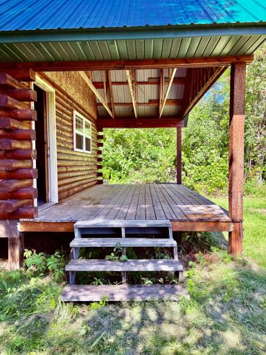 200 sf Covered porch