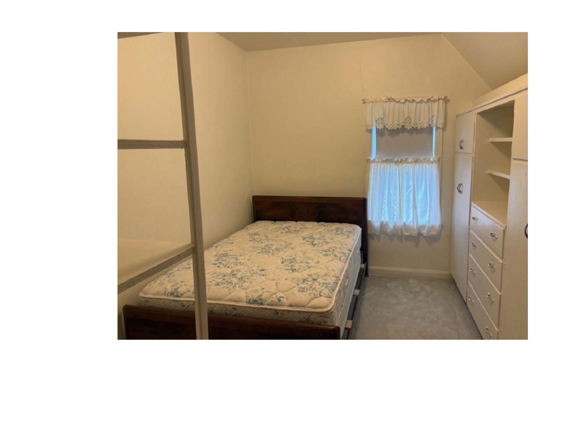 Upper Bedroom 2