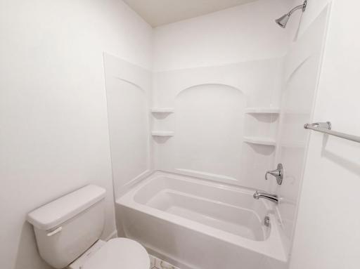1750 Upper 141st Street E, Rosemount, MN 55068