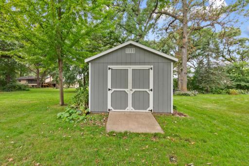 40499 520th Street, North Mankato, MN 56003