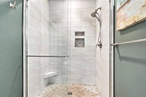 2446 Little Norway SE, Alexandria, MN 56308