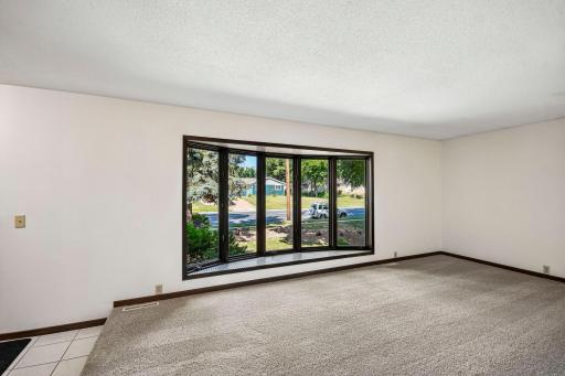 listing_2.jpg