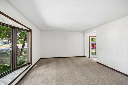 listing_25.jpg