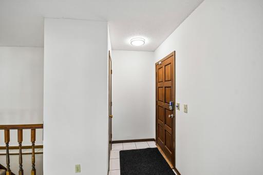 listing_10.jpg