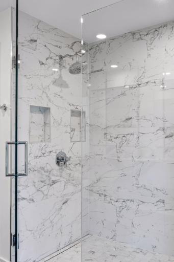 Owners Bath 04.jpg