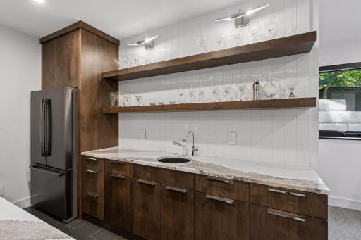 Kitchenette - Wet Bar 04.jpg