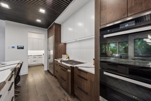 Kitchen 05.jpg