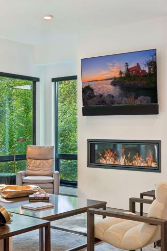 Living Room 03.jpg