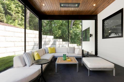 Screen Porch 03.jpg