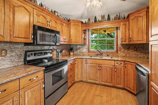 Rich & Inviting Kitchen