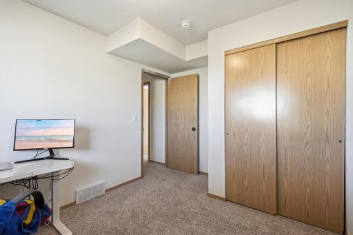 6195 Bennett Court S, Fargo, ND 58104
