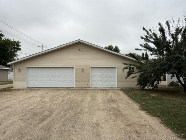 big driveway for extra vehicles