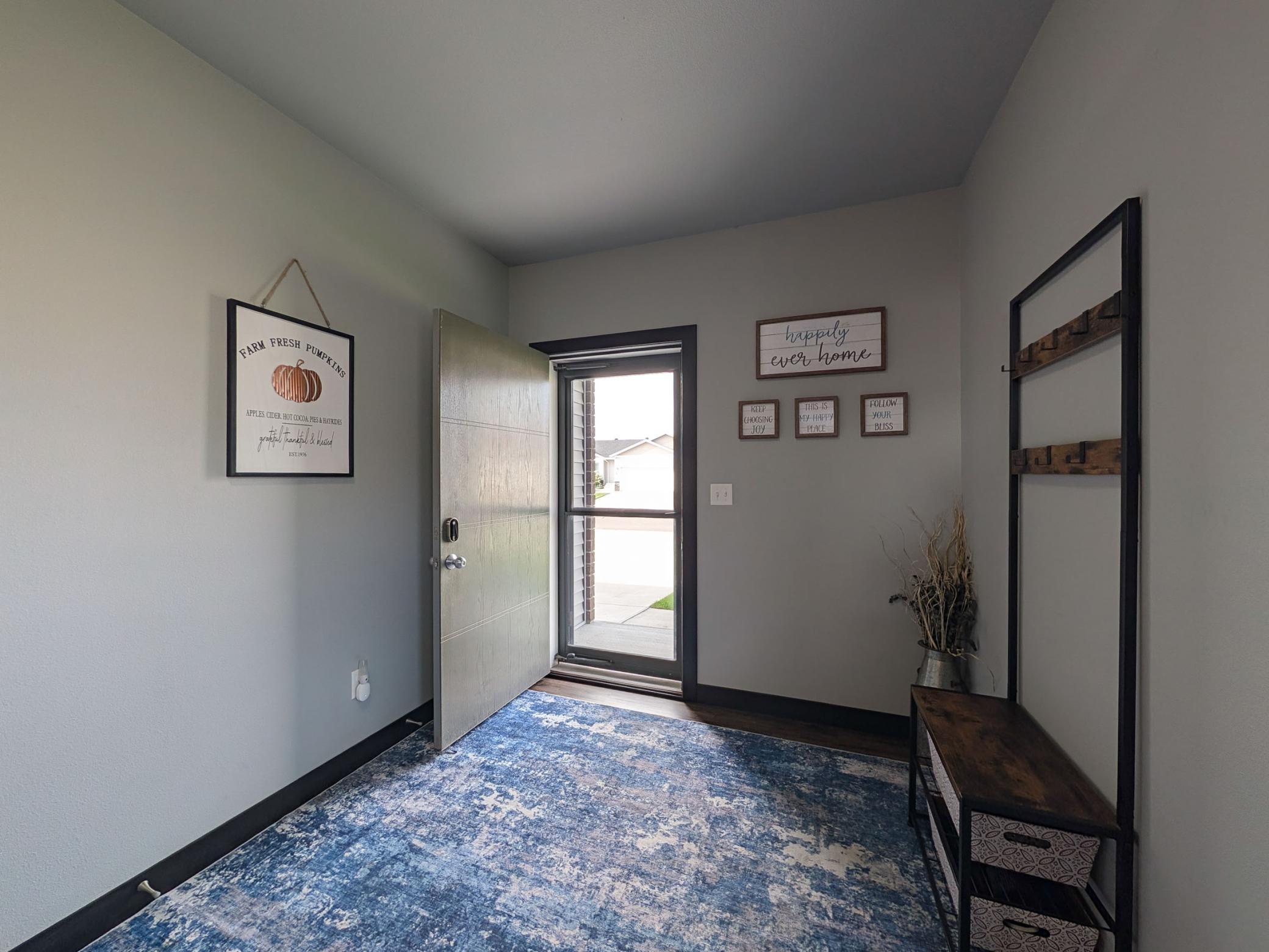 L2P012-818 Albert Dr W West Fargo.jpg