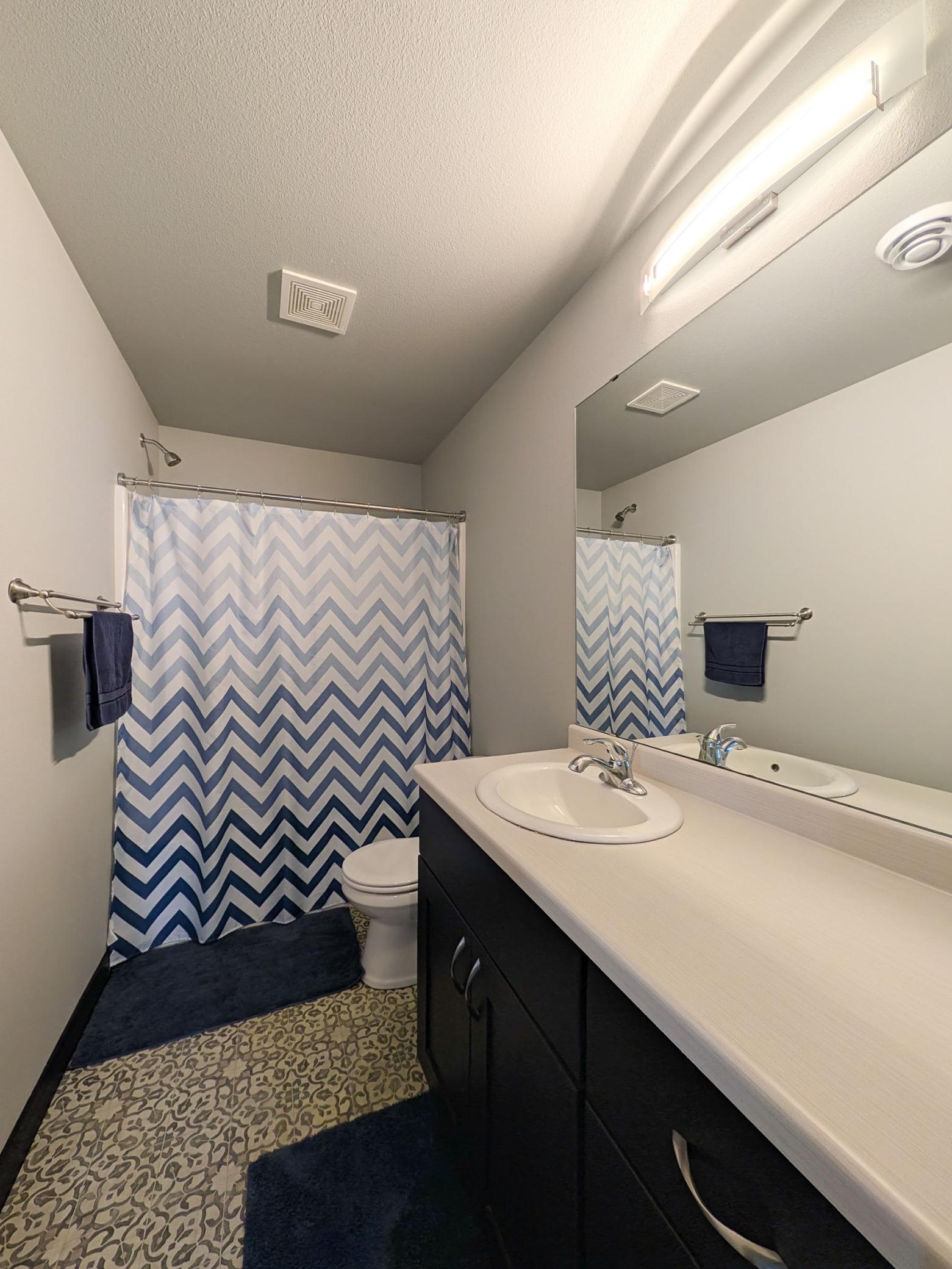 L2P054-818 Albert Dr W West Fargo.jpg