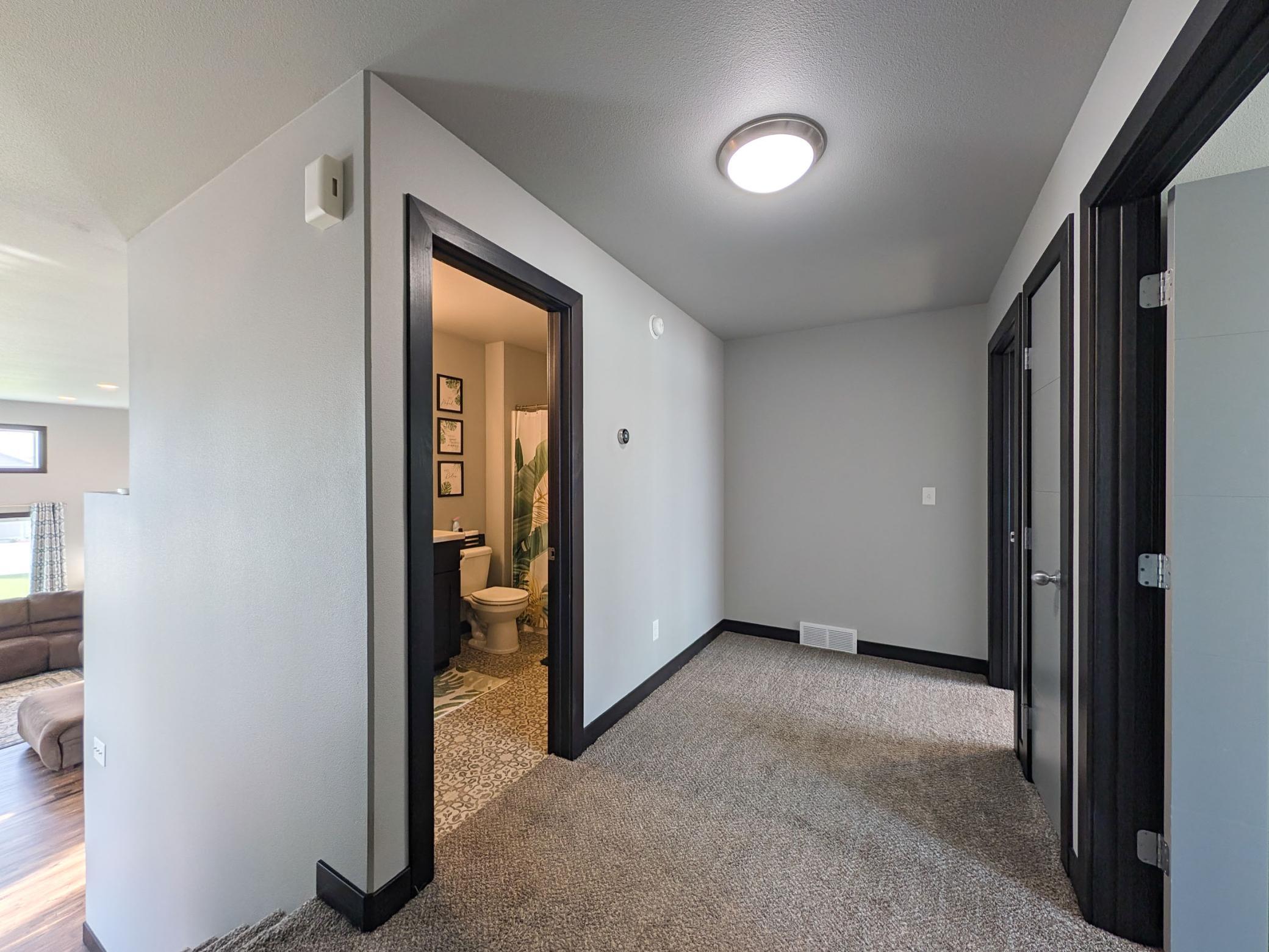 L2P031-818 Albert Dr W West Fargo.jpg