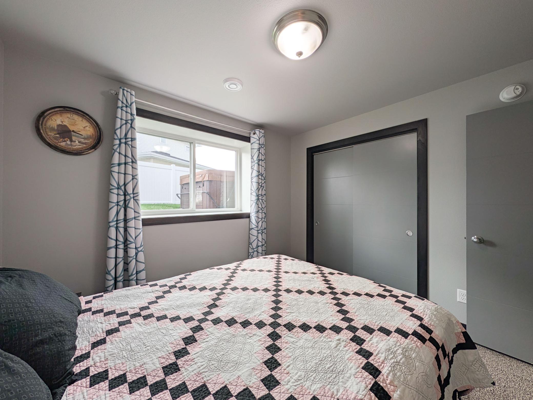 L2P052-818 Albert Dr W West Fargo.jpg