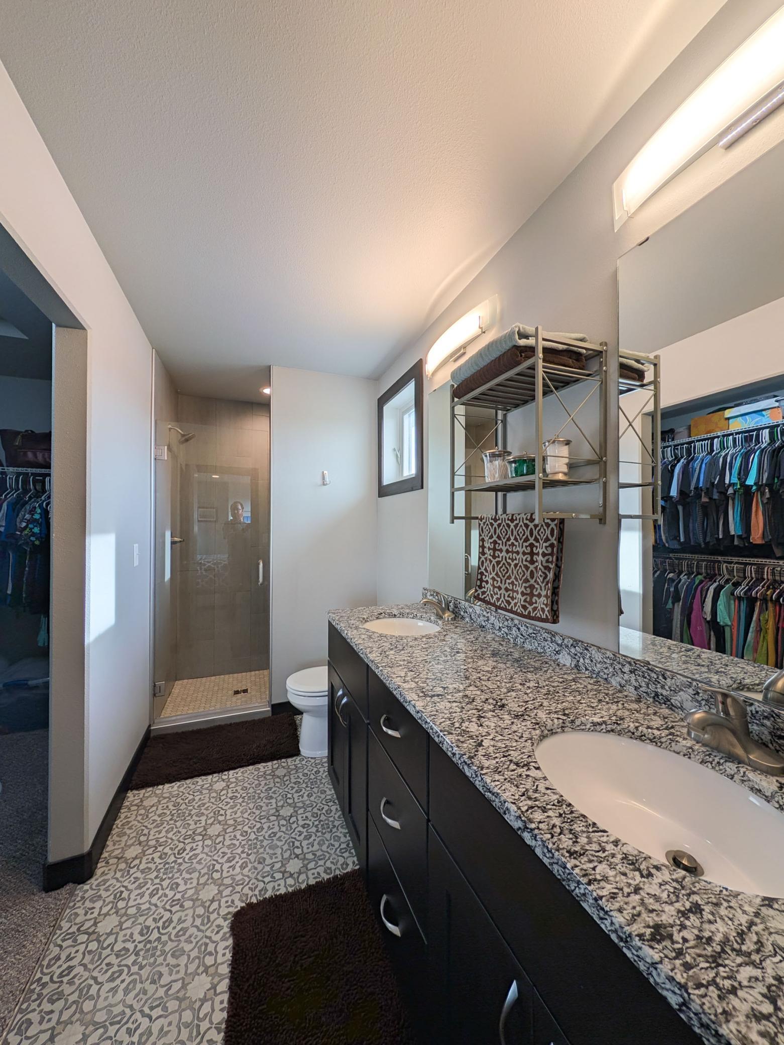 L2P039-818 Albert Dr W West Fargo.jpg