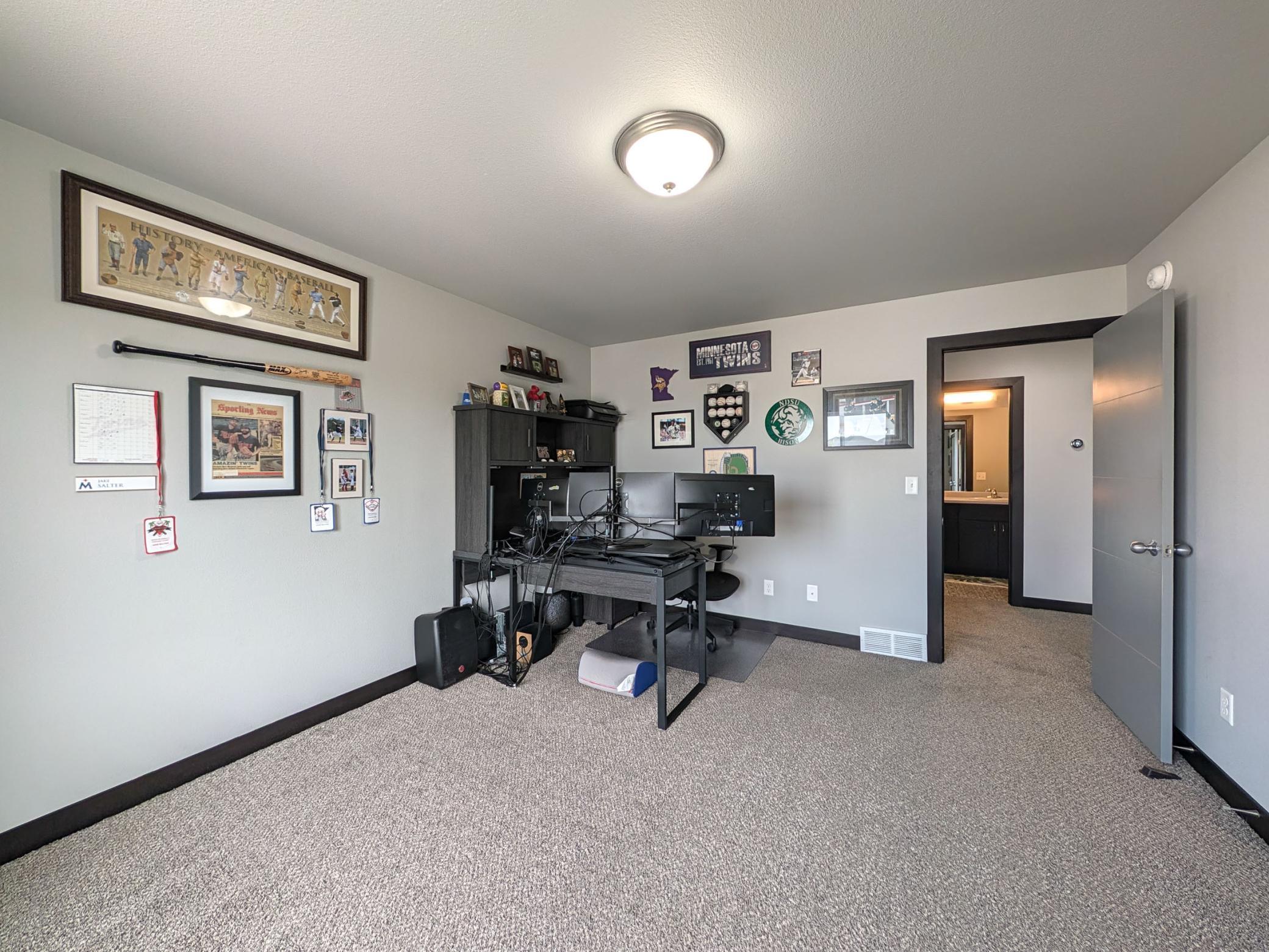 L2P034-818 Albert Dr W West Fargo.jpg