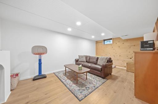 2102 Opal Drive, Eagan, MN 55122