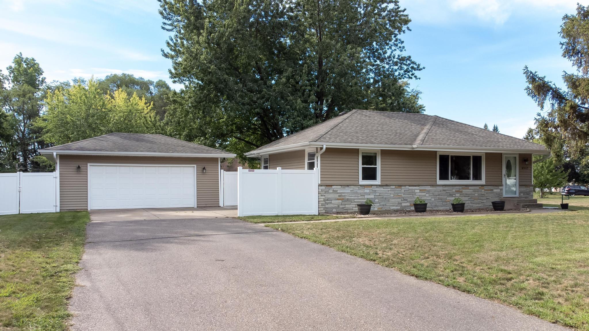Privacy full fence to experience peace of mind in the backyard