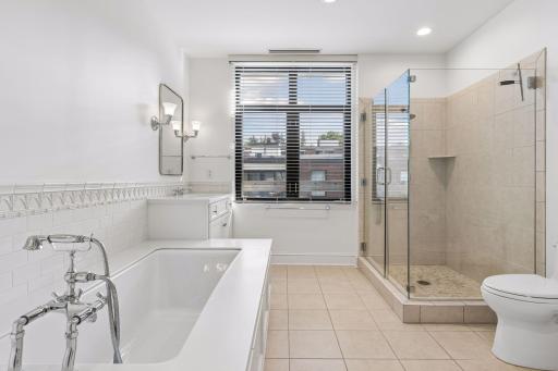 301 Kenwood Parkway, 502, Minneapolis, MN 55403