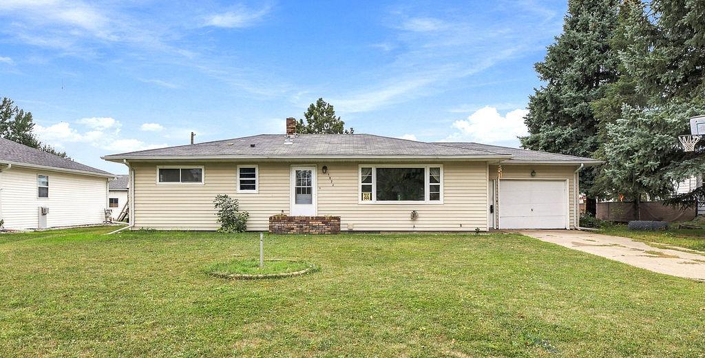 Property photo for 1022 1st Street N, Casselton, ND 58012