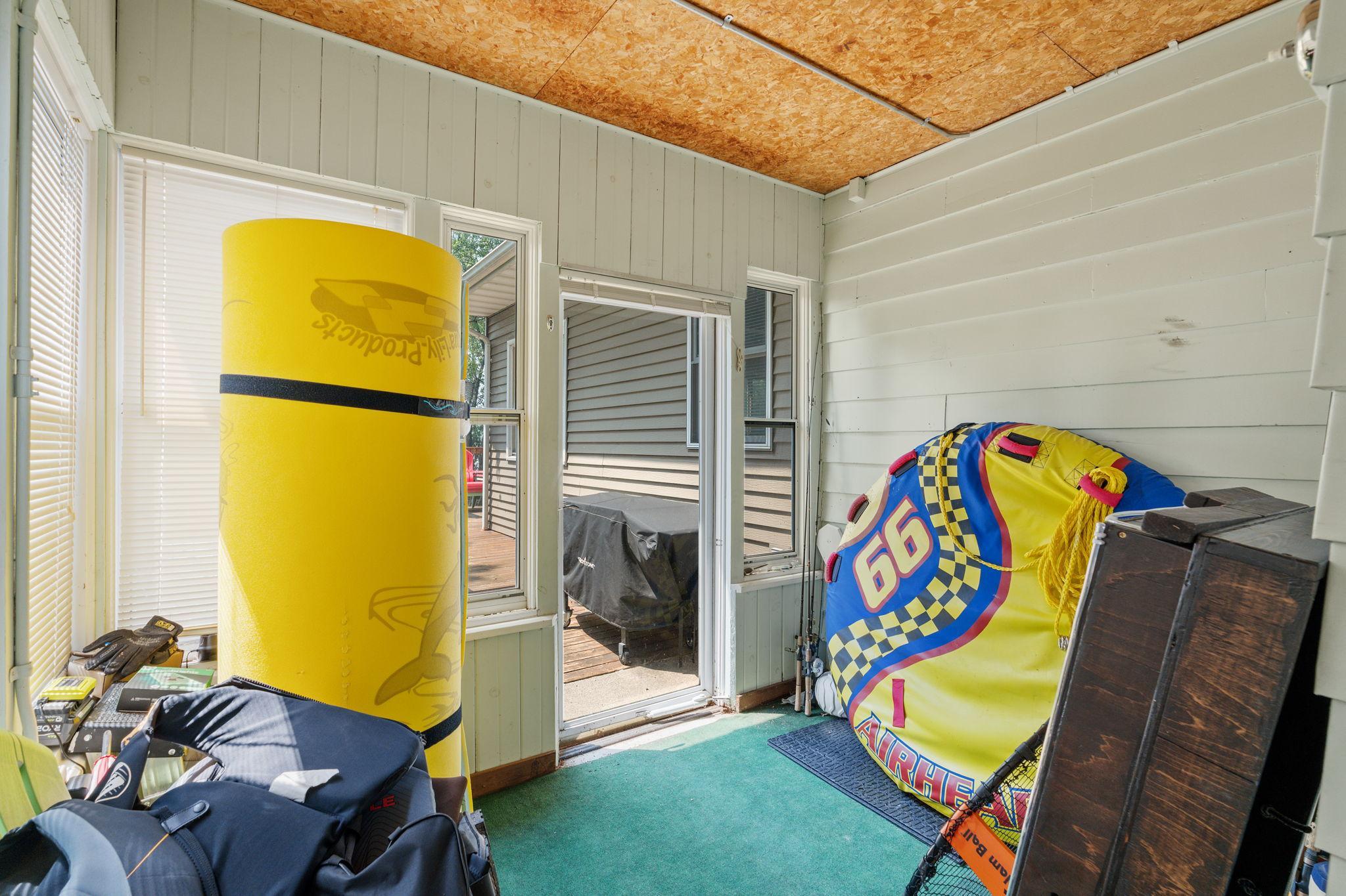 20-web-or-mls-11426 54th St SE-20.jpg
