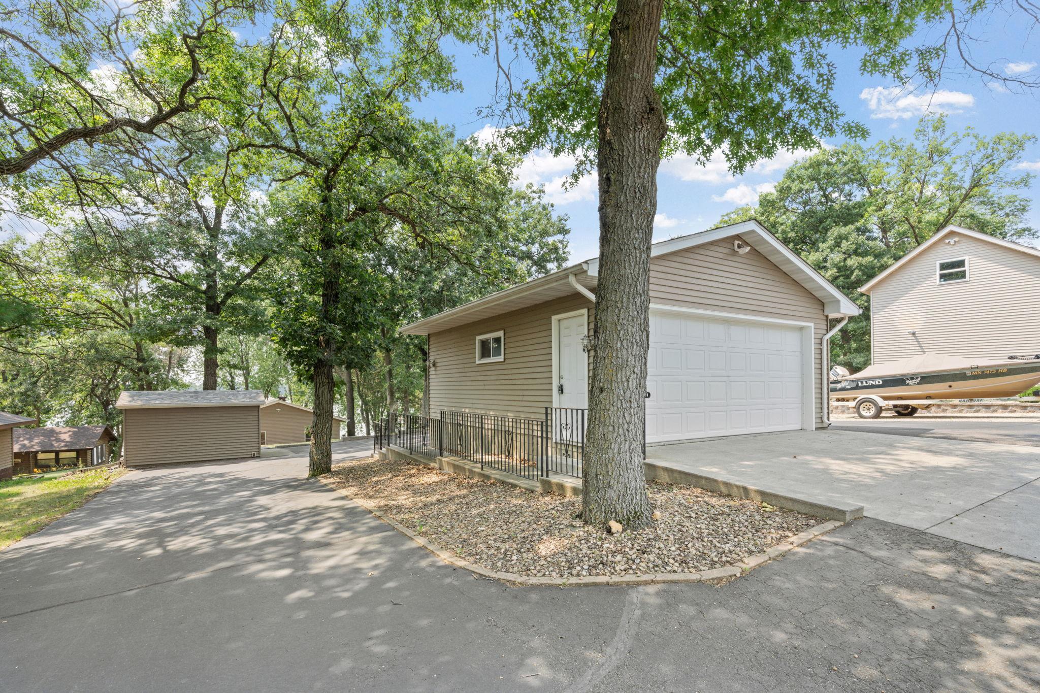 18-web-or-mls-11426 54th St SE-18.jpg