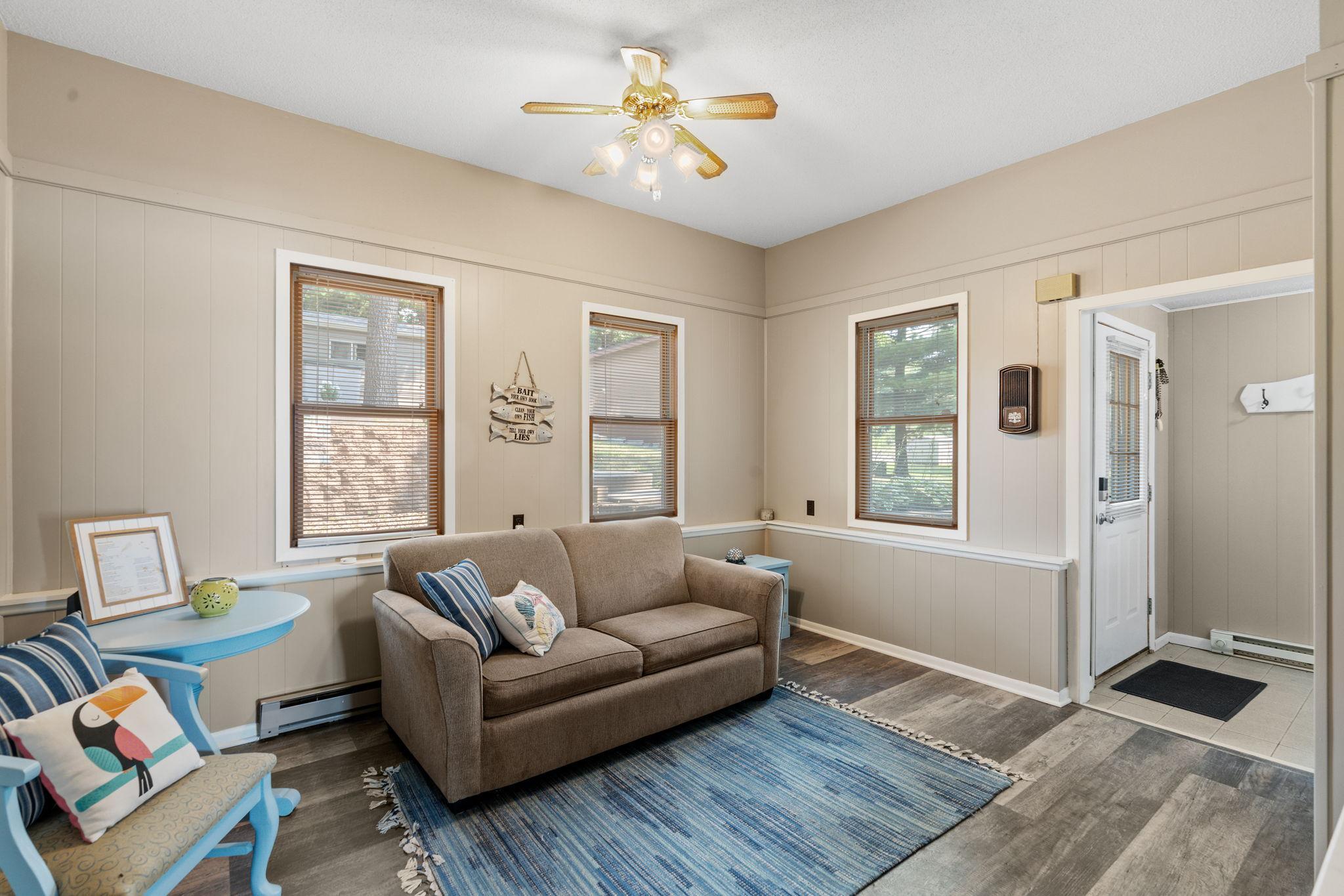 37-web-or-mls-11426 54th St SE-37.jpg