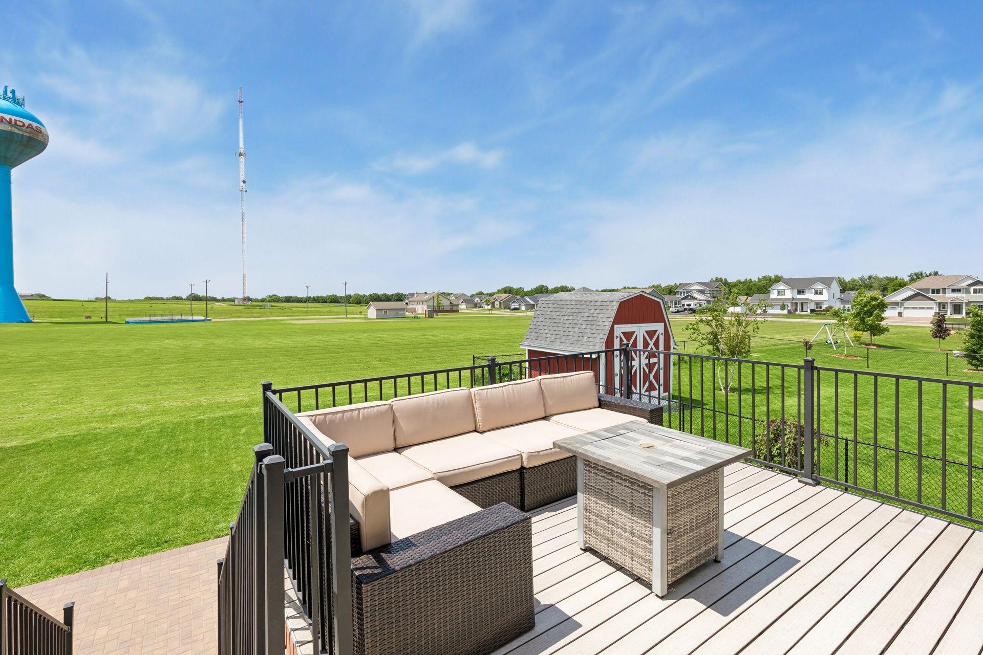 Maintenance-Free Deck Overlooking Backyard & City Park