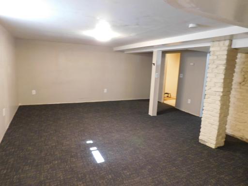 606 5th Street S, Moorhead, MN 56560